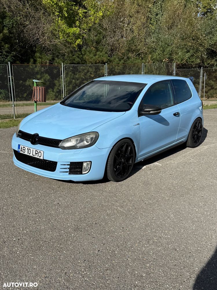 Volkswagen Golf - 2