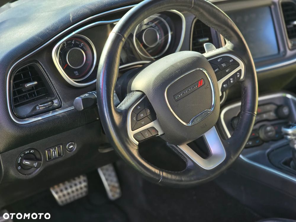 Dodge Challenger Automatik R/T Plus - 21