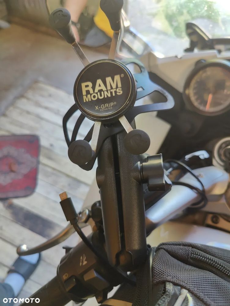 Yamaha FJR - 13