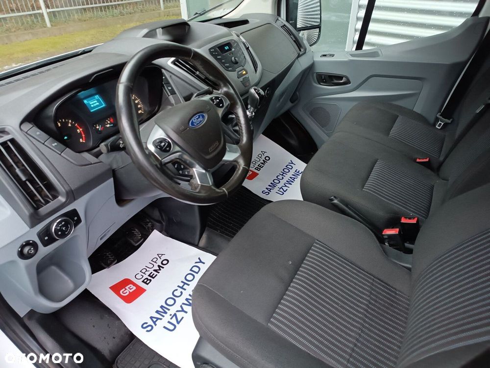 Ford Transit - 9