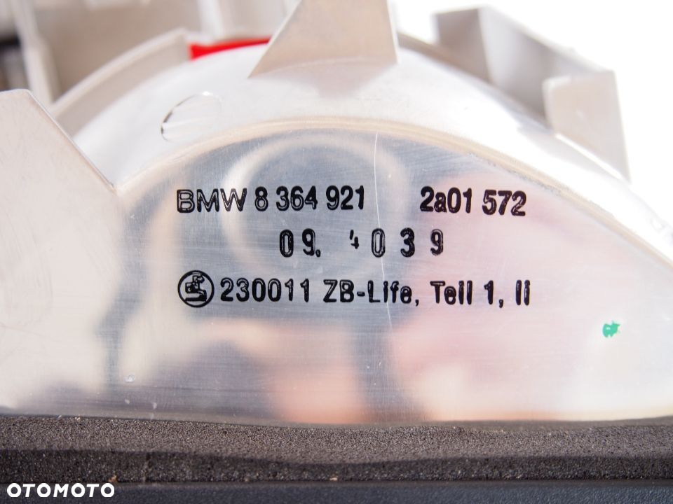 Image BMW E46 Zadní levé zadní světlo 98-01R SDN 3 III - 8364921
