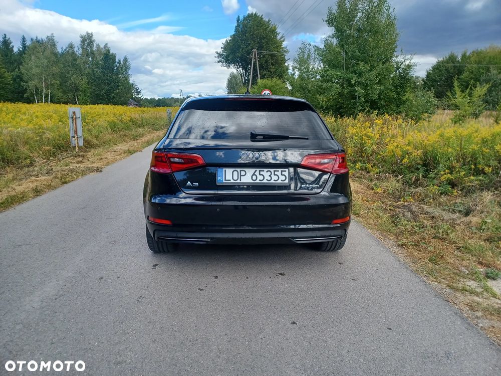 Audi A3 Sportback 1.4 TFSI e-tron S tronic - 11