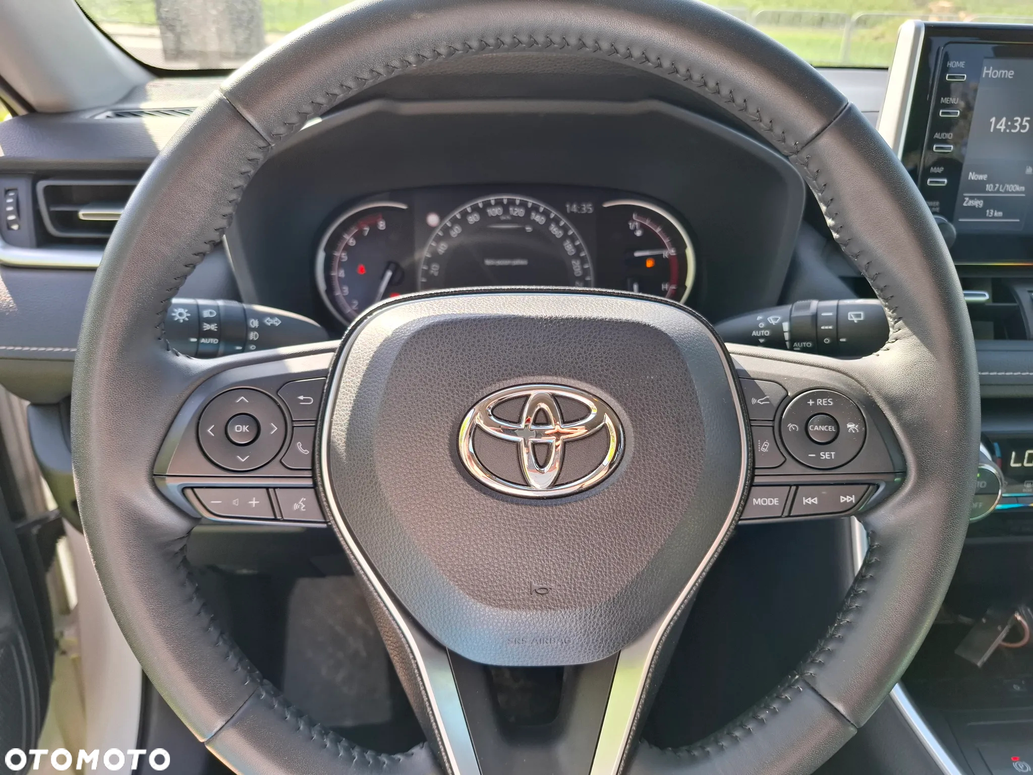 Toyota RAV4 - 7