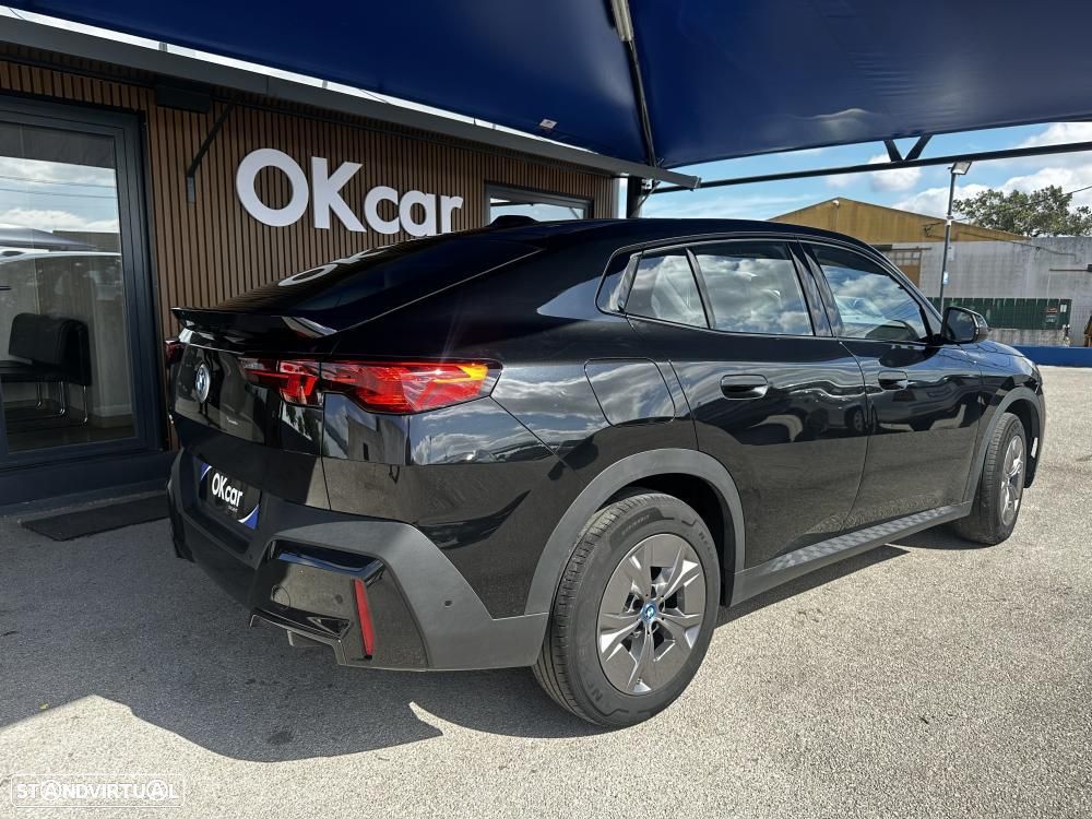 BMW iX2 eDrive20 - 10