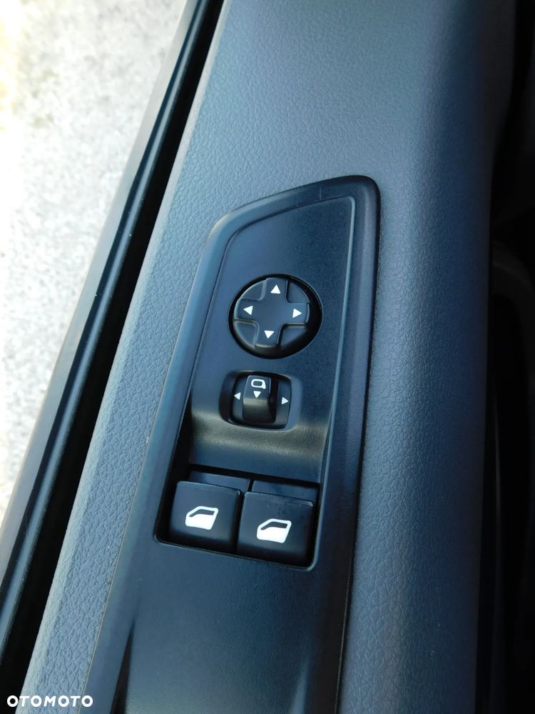 Opel Vivaro - 13