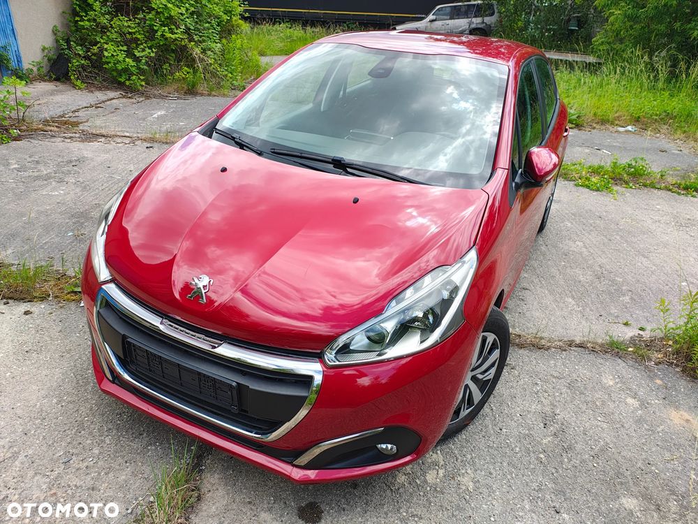 Peugeot 208 - 5