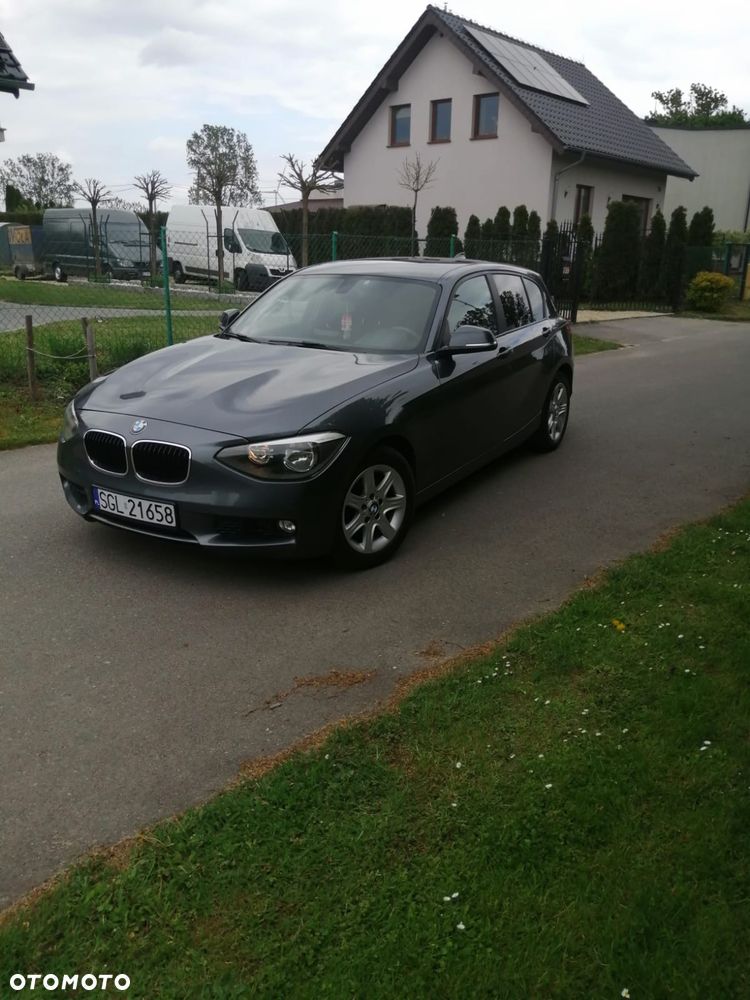BMW Seria 1 116d Sport Line - 9