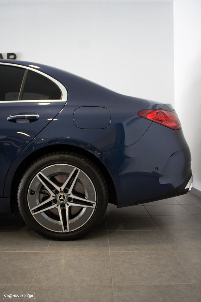 Mercedes-Benz C 300 e T 9G-TRONIC AMG Line - 11