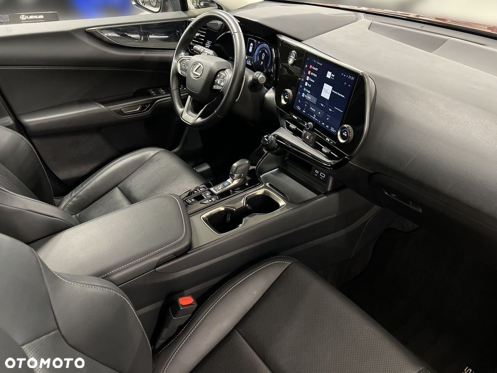 Lexus NX 350h Business AWD - 10