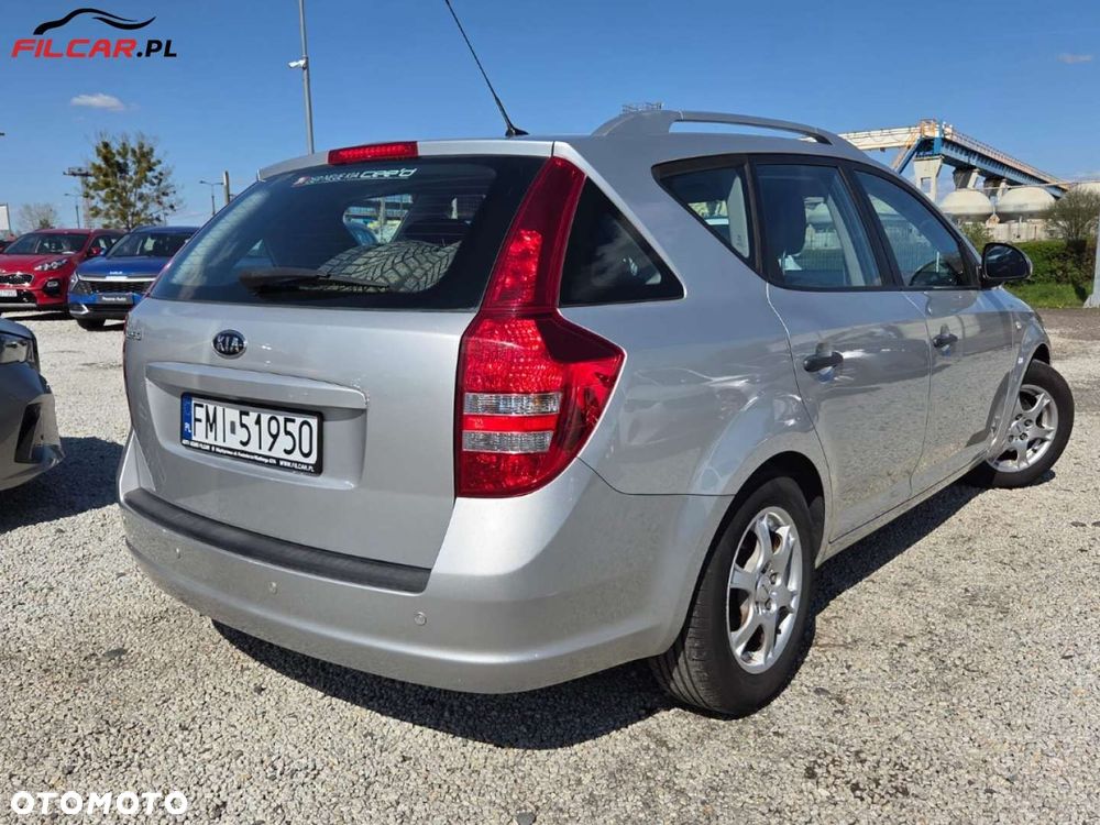 Kia Ceed - 3