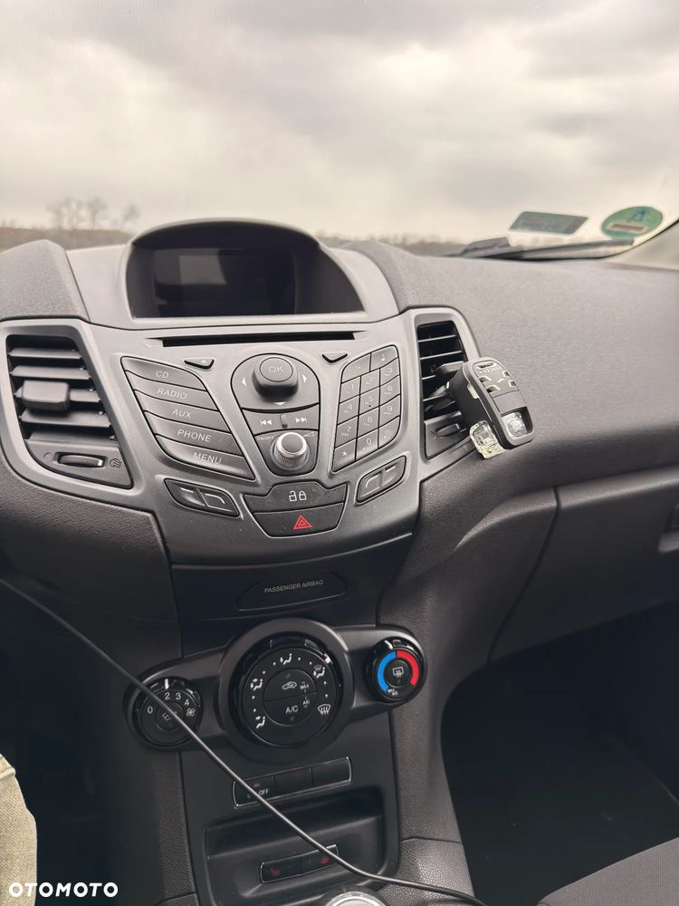 Ford Fiesta 1.0 EcoBoost Trend - 11