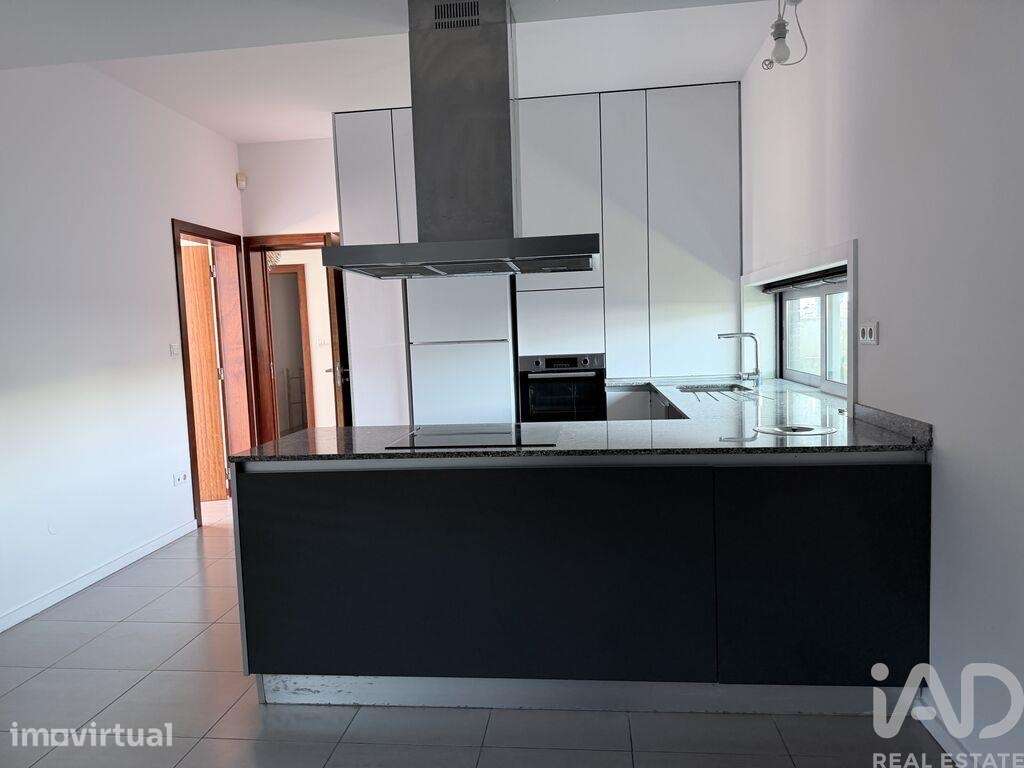 Casa / Villa T3 em Ílhavo (São Salvador) de 244,00 m2 - Grande imagem: 2/26