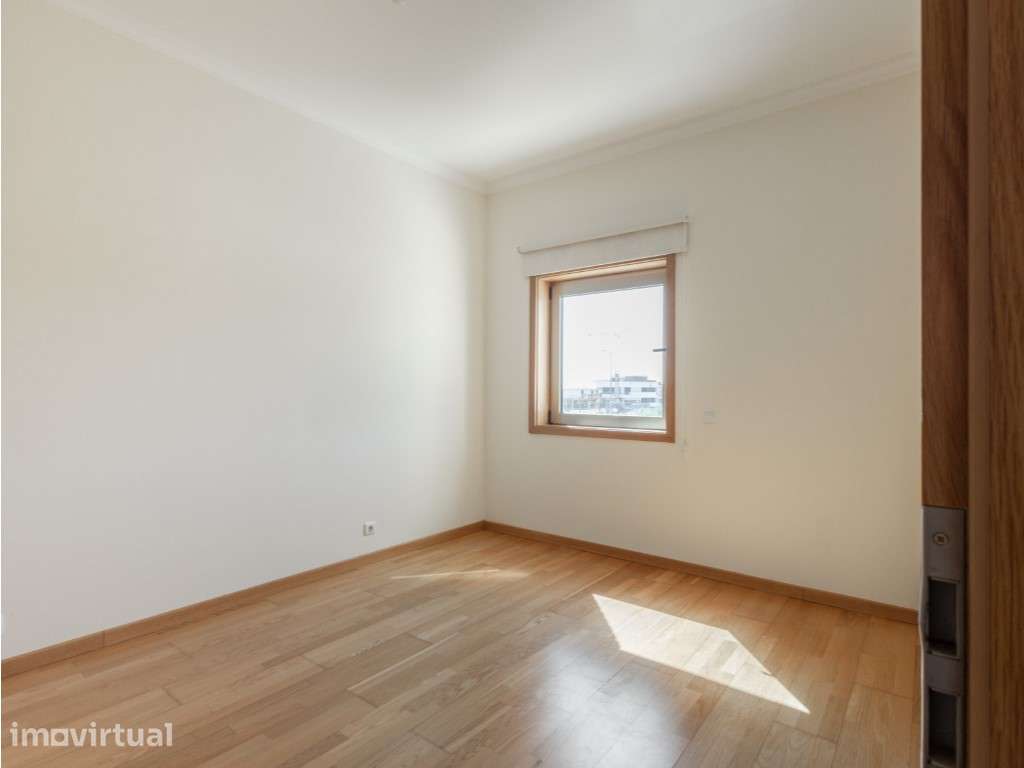 Apartamento T2 com aparcamento na FozVillage - Grande imagem: 5/26