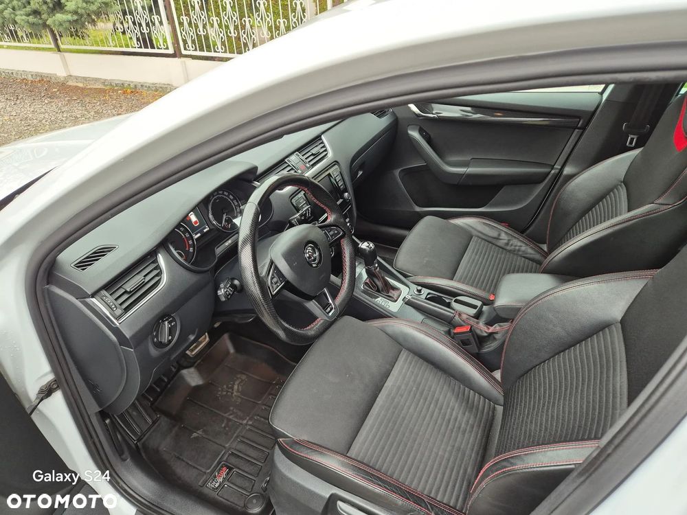 Skoda Octavia 2.0 TDI RS Challenge DSG - 7