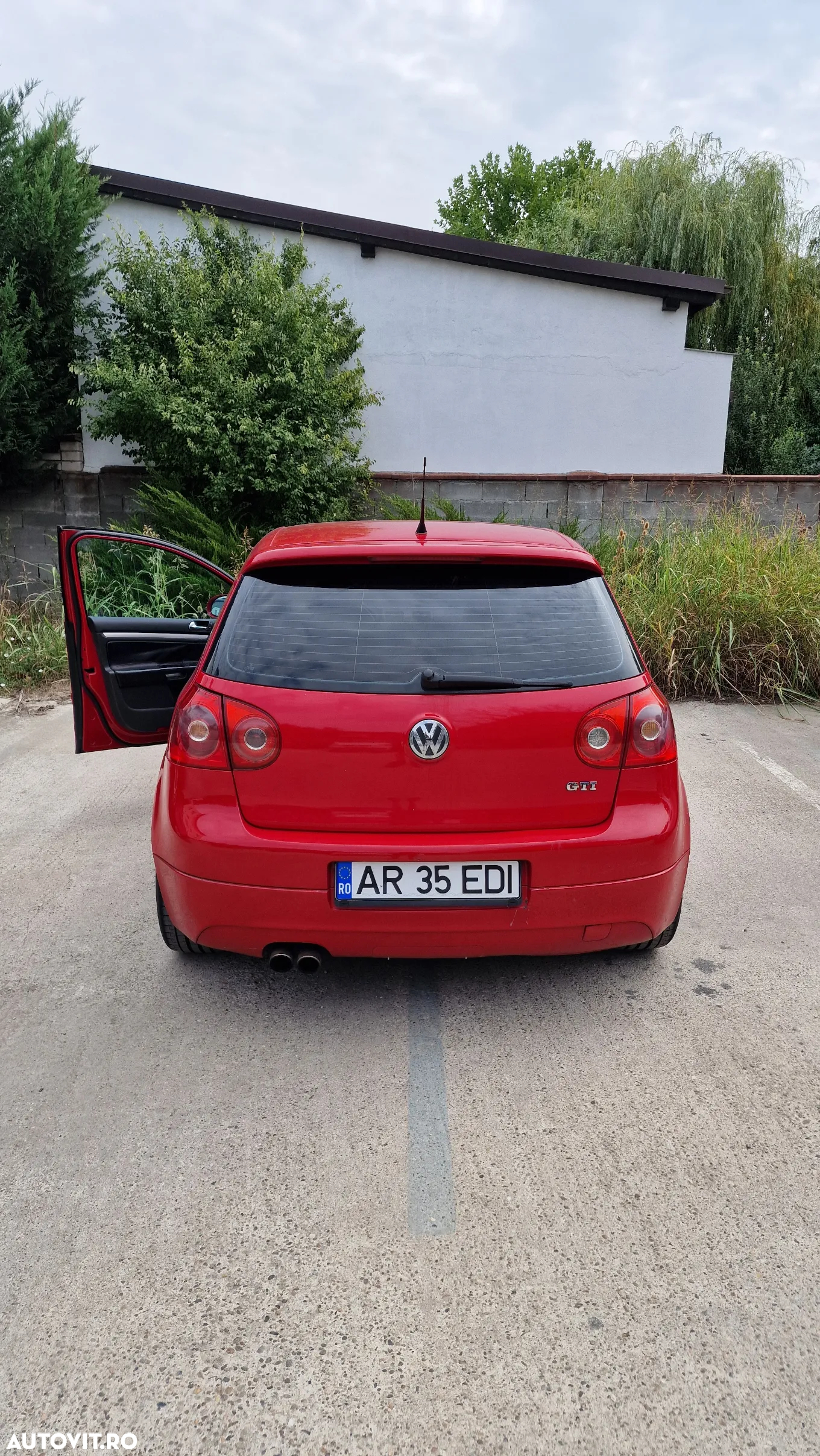 Volkswagen Golf 2.0 FSI GTI - 13