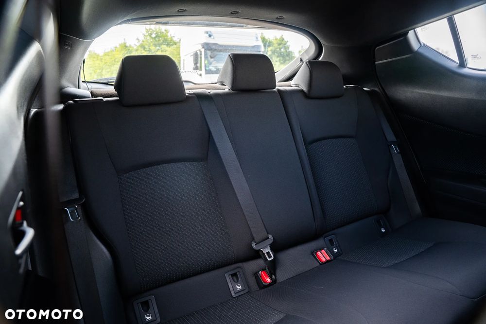 Toyota C-HR Business-Edition - 27