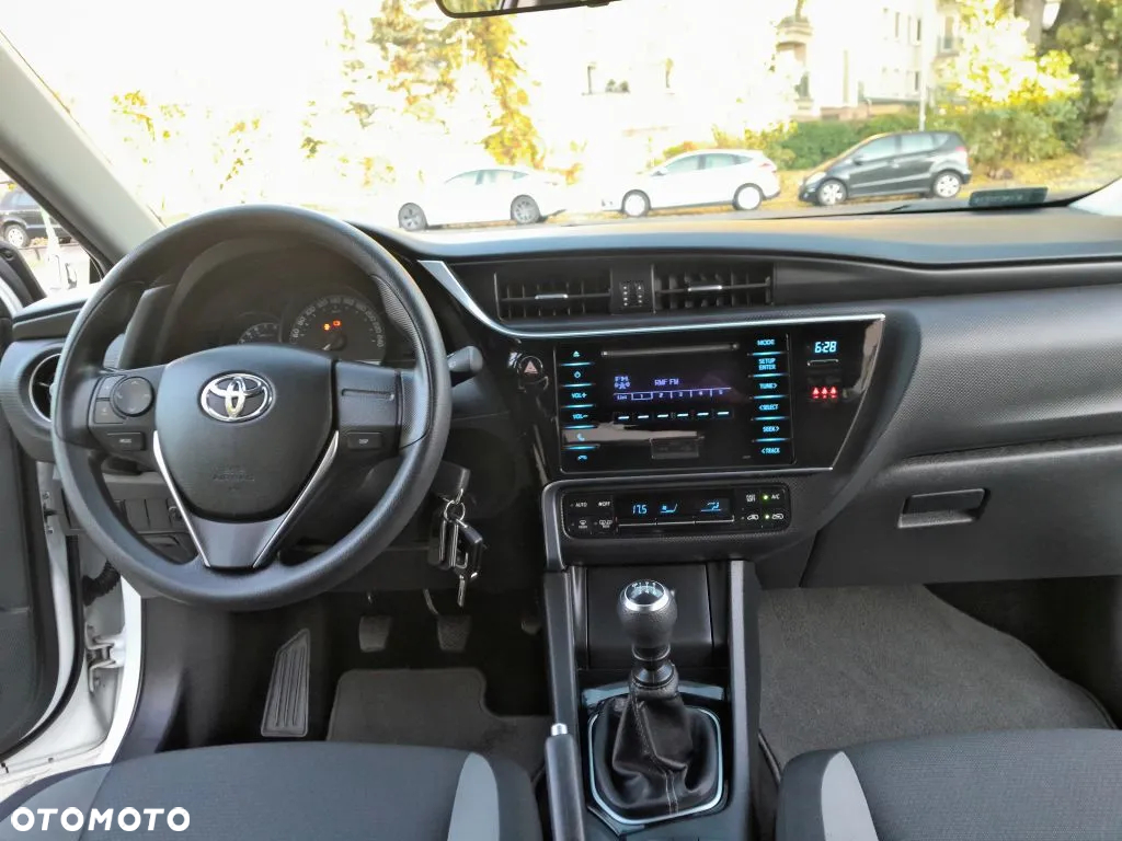 Toyota Auris 1.33 VVT-i Sprint - 8