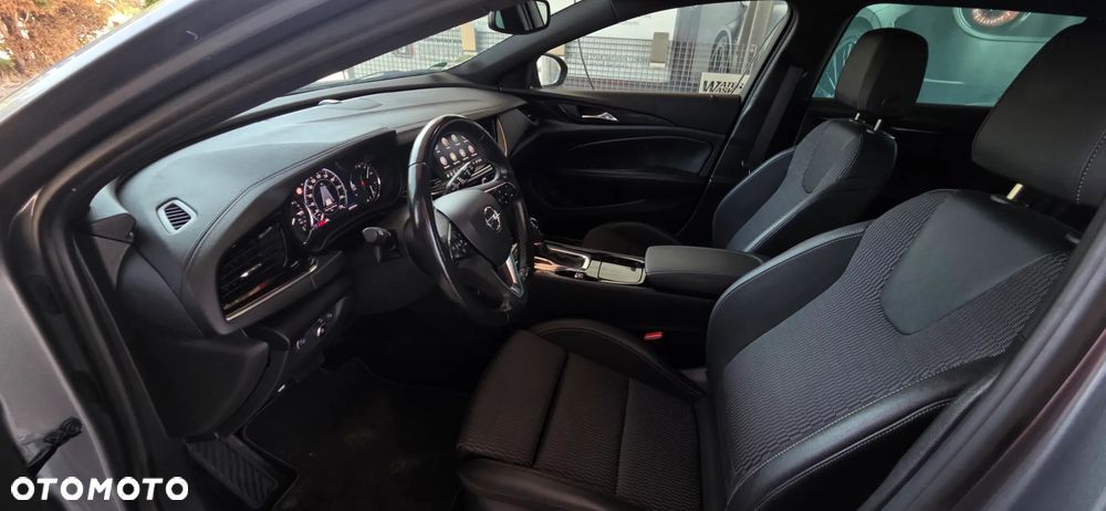 Opel Insignia 1.5 Business Elegance - 31