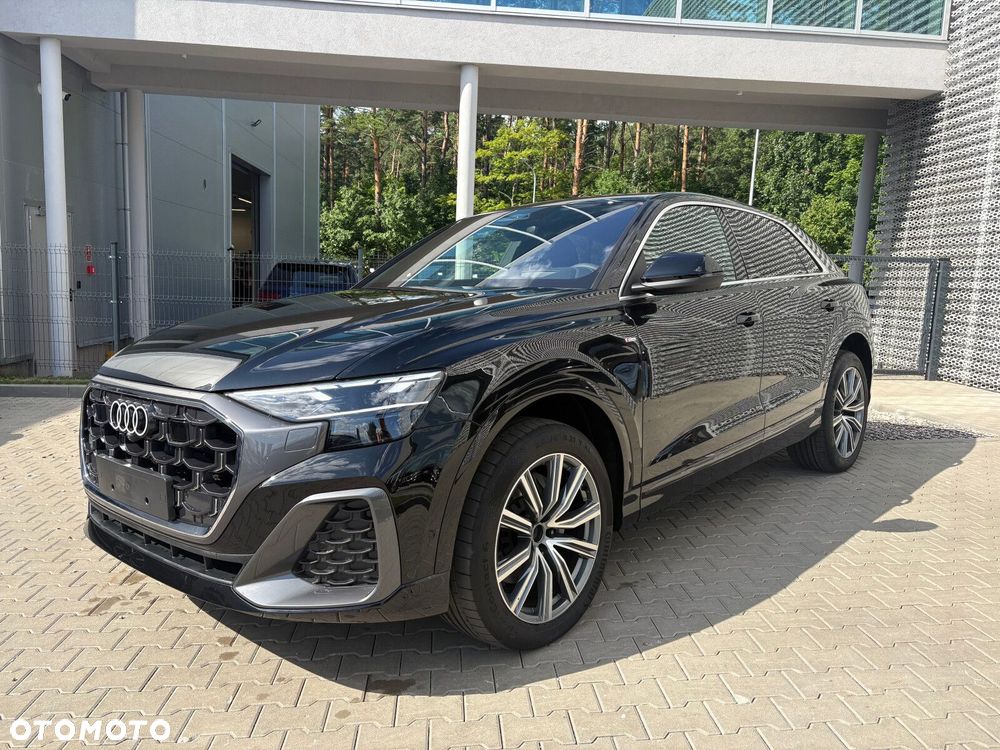 Audi Q8 - 2