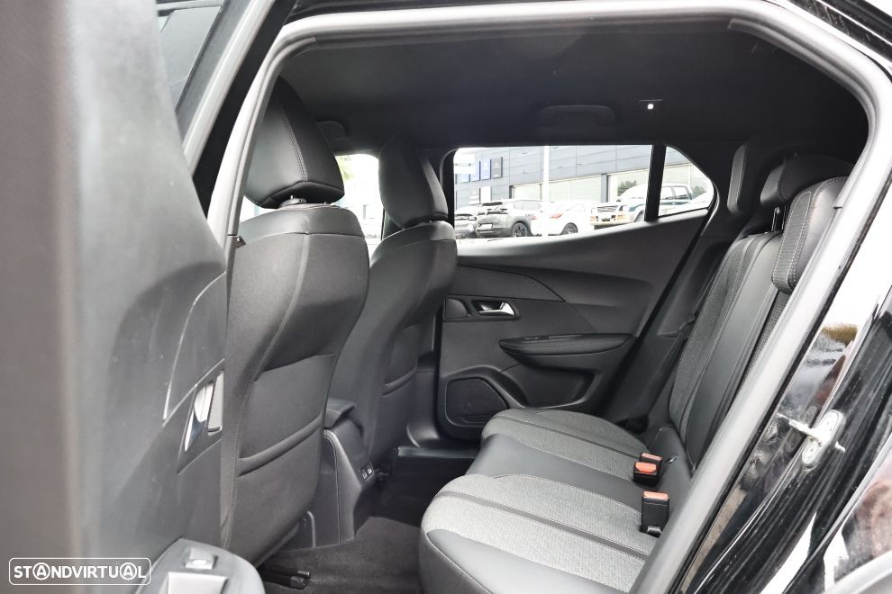 Peugeot 2008 1.2 Hybrid Allure e-DCS6 - 16