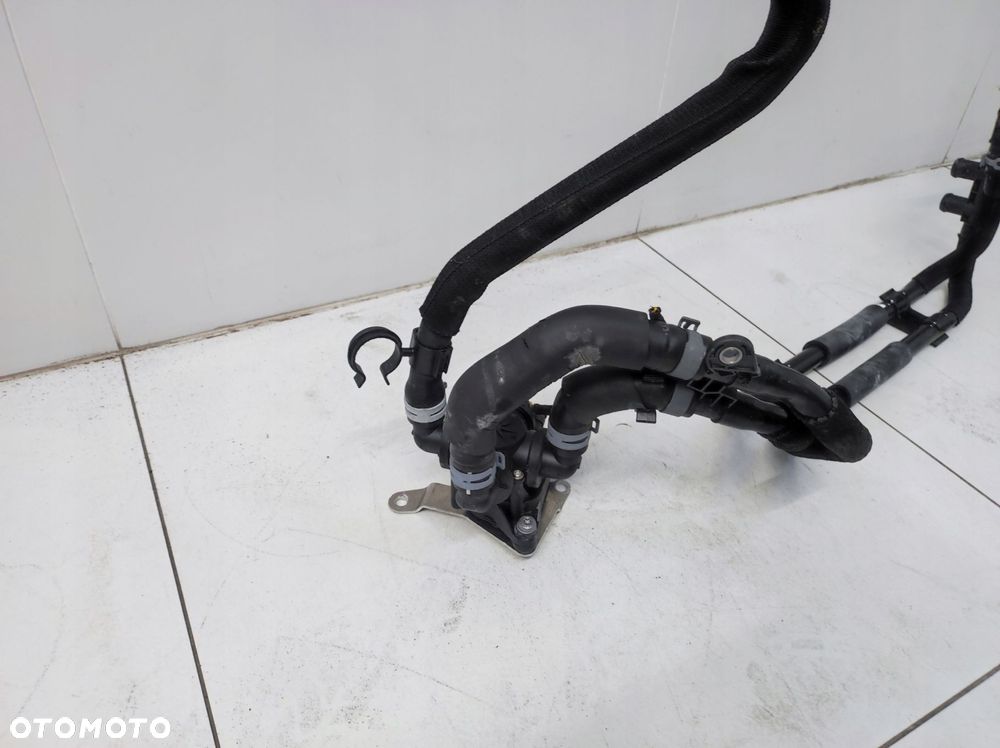 zawór sterowania wąż rurka przewód wody audi q8 e-tron etron - 6