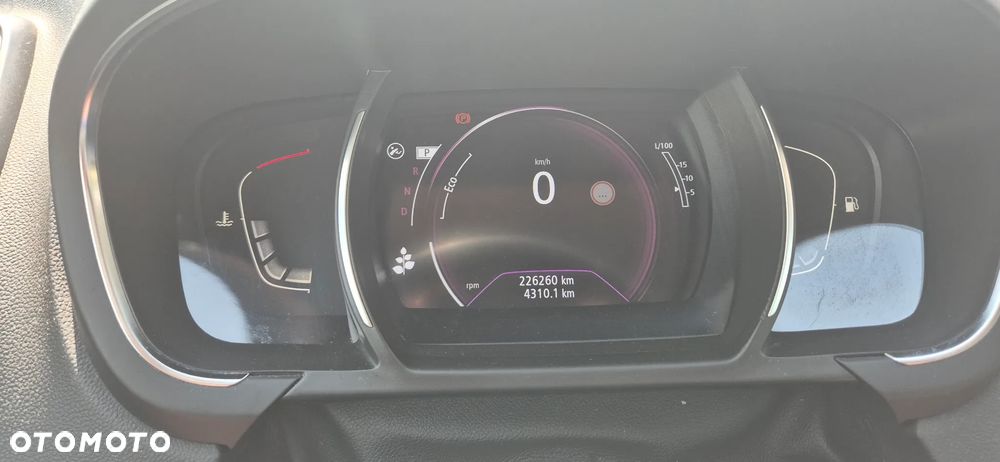 Renault Scenic - 11