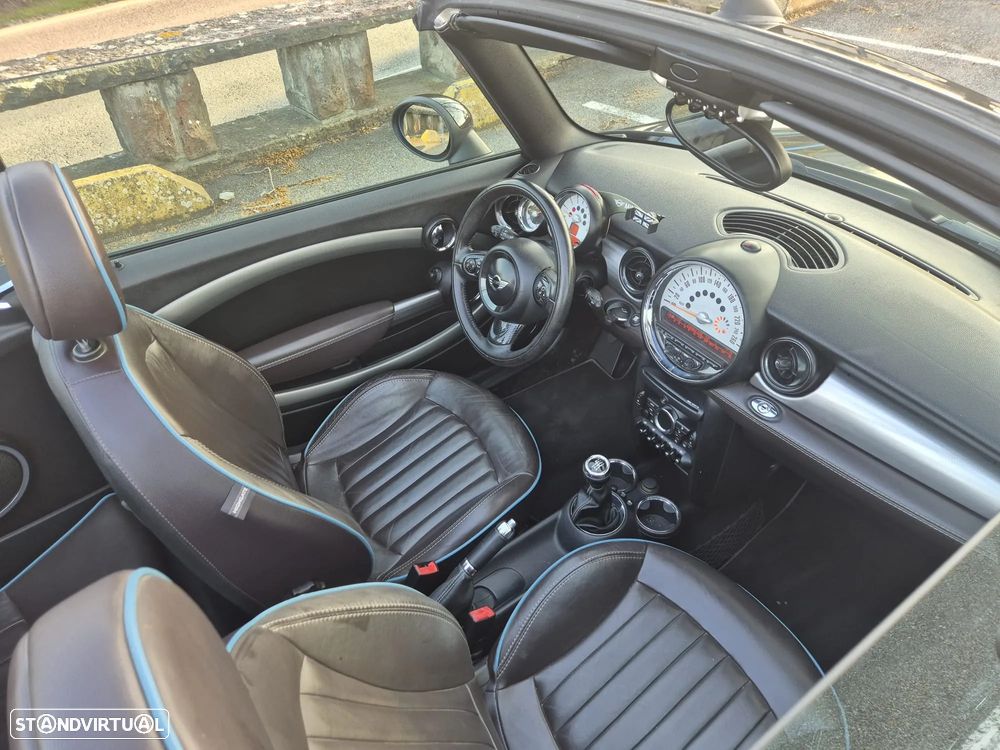 MINI Cabrio Cooper Highgate - 13