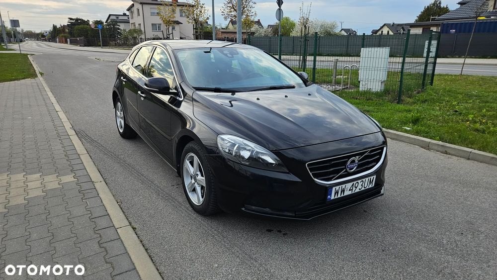 Volvo V40 D4 Momentum - 2