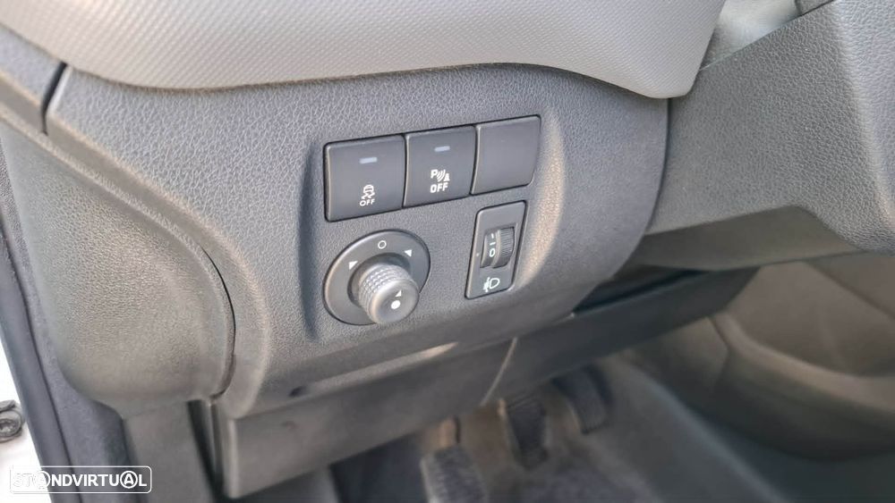 Citroën BERLINGO 1.6 HDI LONGA - 14
