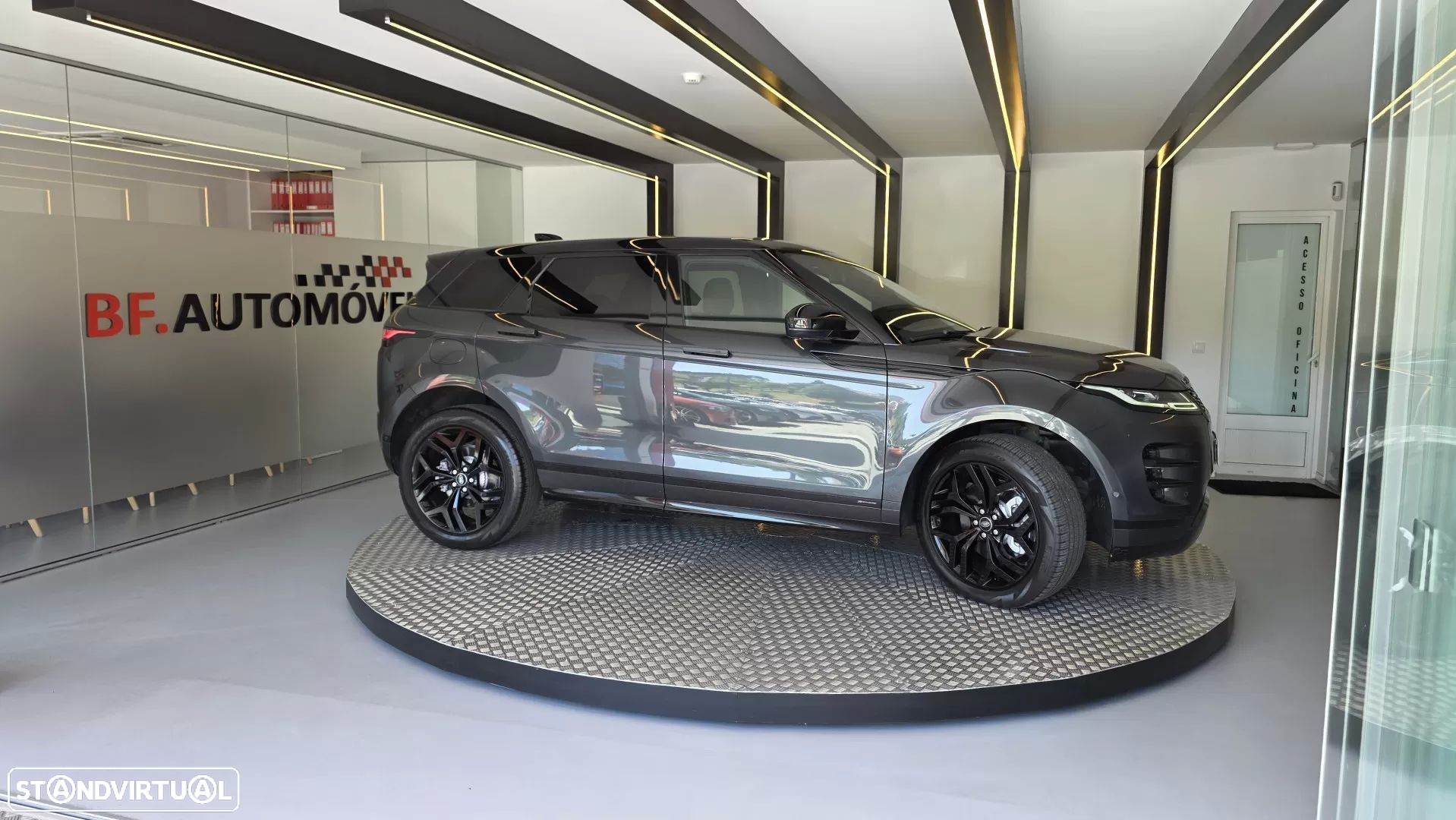 Land Rover Range Rover Evoque 2.0 D240 AWD R-Dynamic HSE Auto - 5