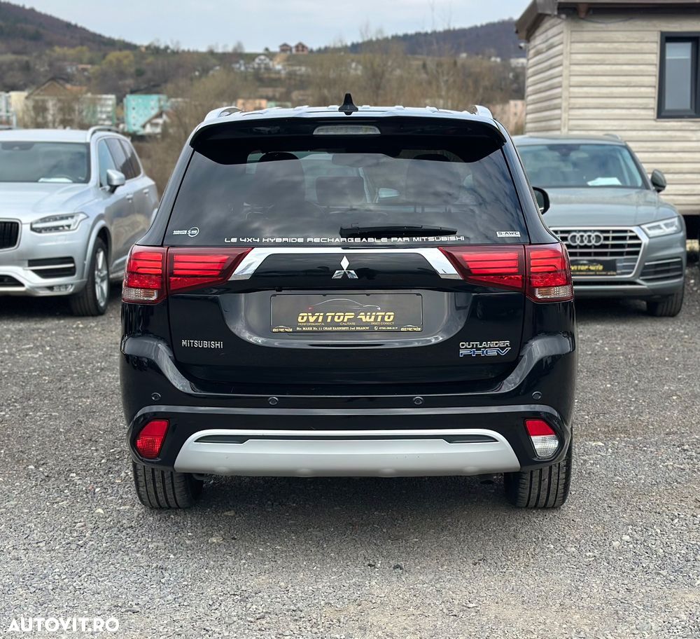 Mitsubishi Outlander 2.4 4WD Top - 5
