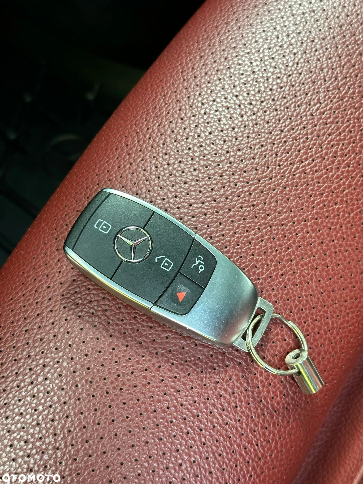 Mercedes-Benz GLC 300 4Matic 9G-TRONIC AMG Line - 3