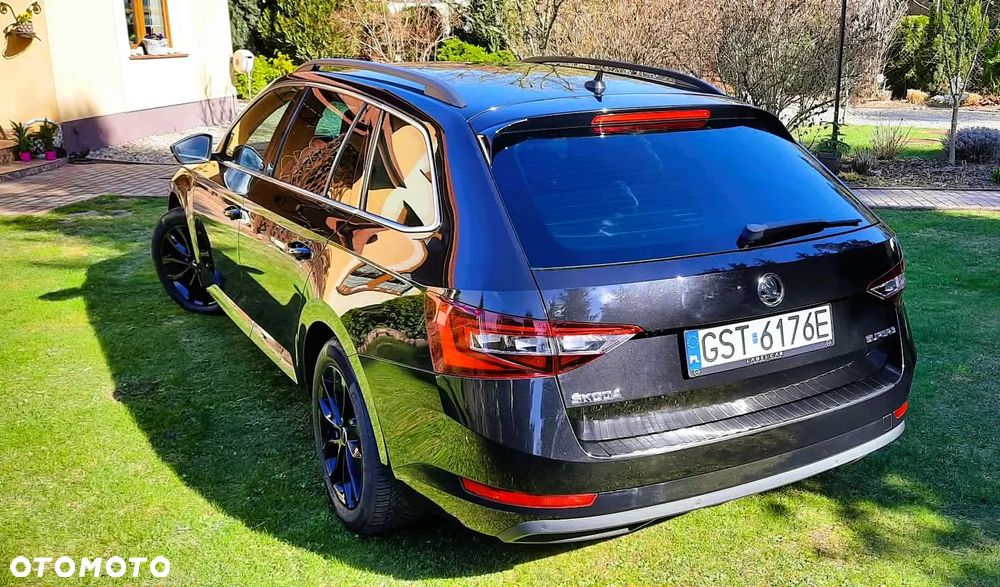 Skoda Superb 2.0 TDI Ambition DSG - 5