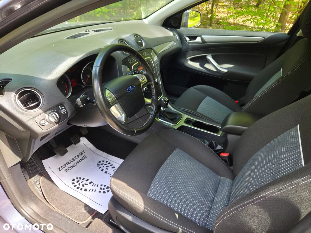 Ford Mondeo 1.6 T Ambiente - 13