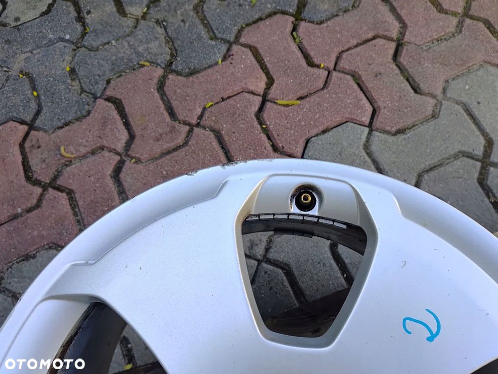 AUDI FELGA ALUMINIOWA 17"X7,5 ET56 5X112 8P0601025C - 5