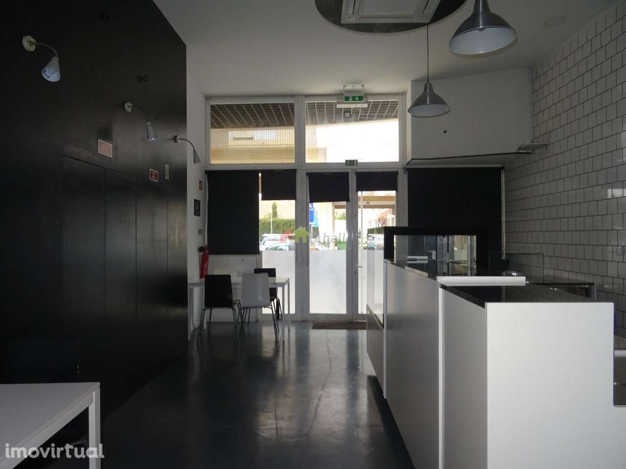 Loja com 234 m2 no centro do Barreiro - Grande imagem: 3/15