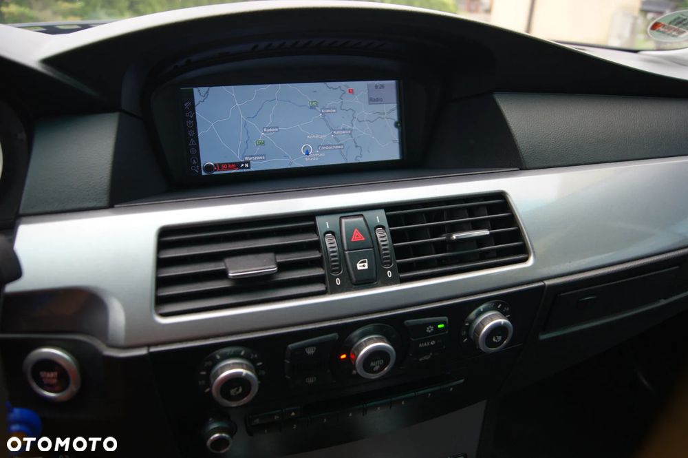 BMW Seria 5 525d Edition Sport - 3