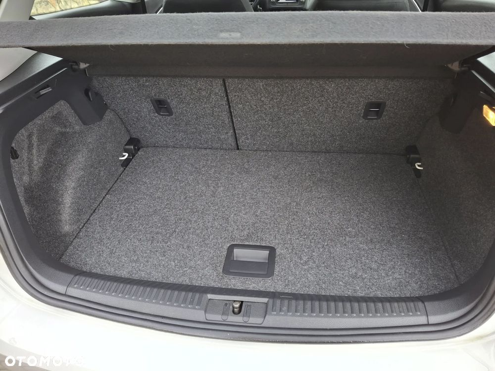 Volkswagen Polo 1.4 TDI (Blue Motion Technology) Highline - 13