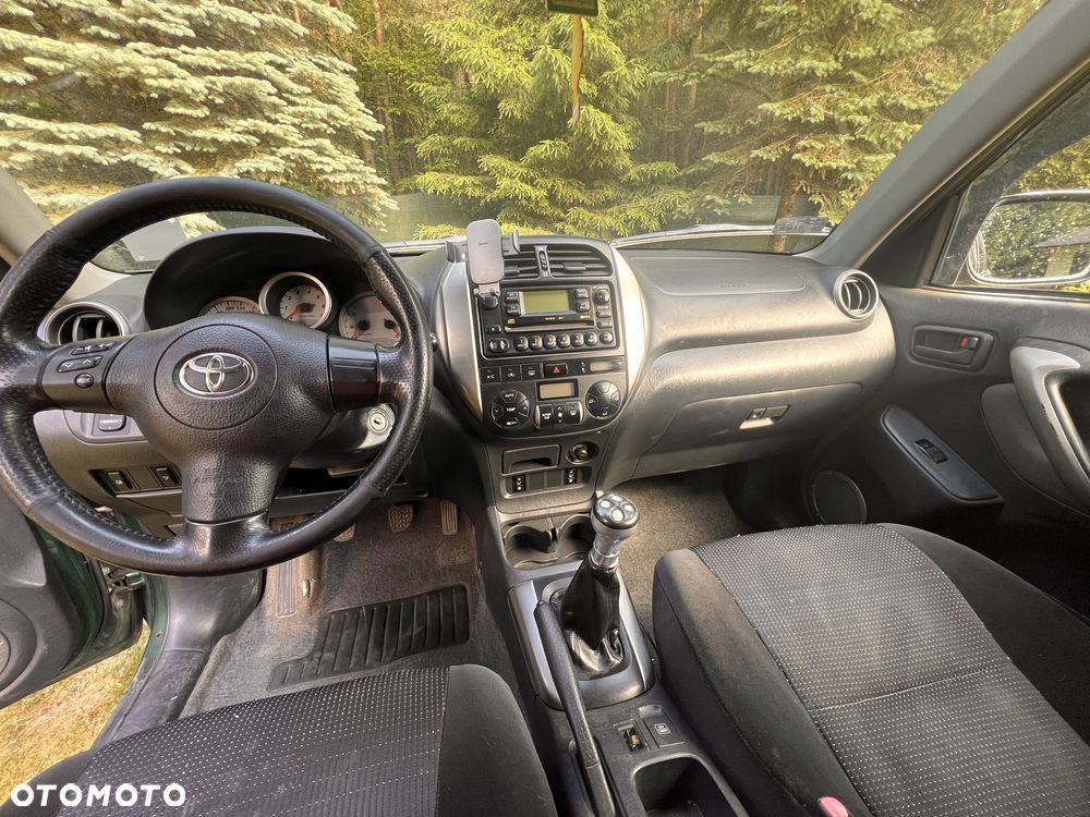 Toyota RAV4 - 4