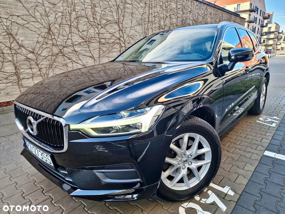 Volvo XC 60 T4 Momentum - 1