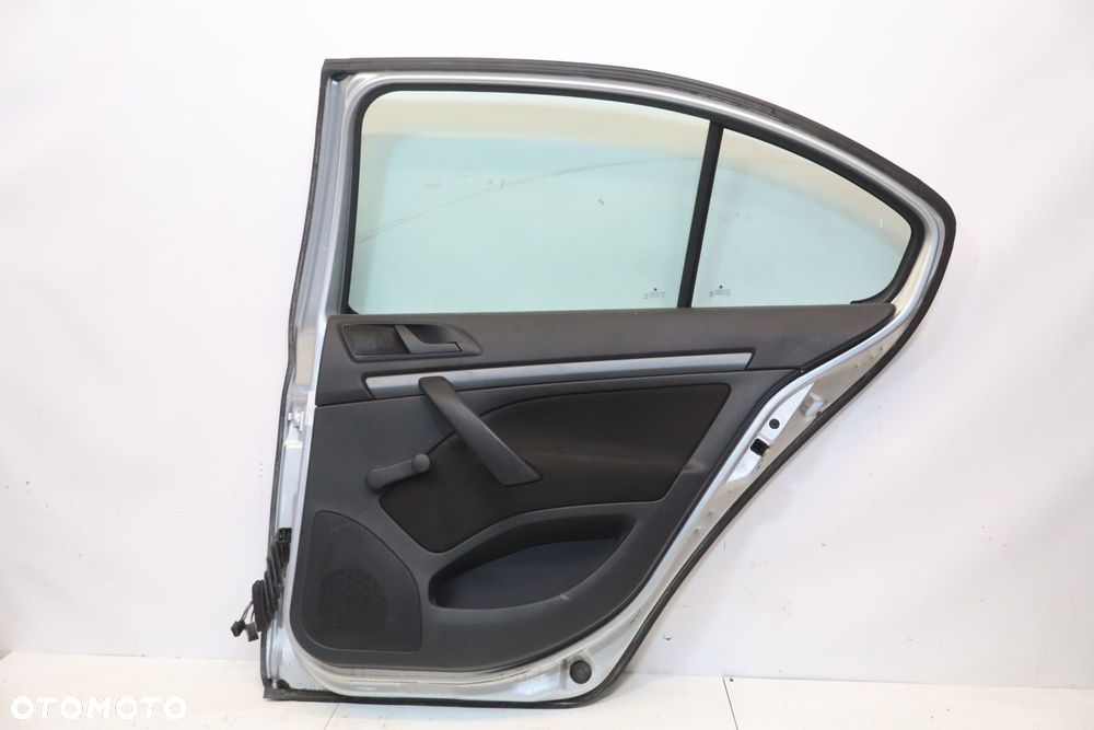 drzwi prawy tył - 2