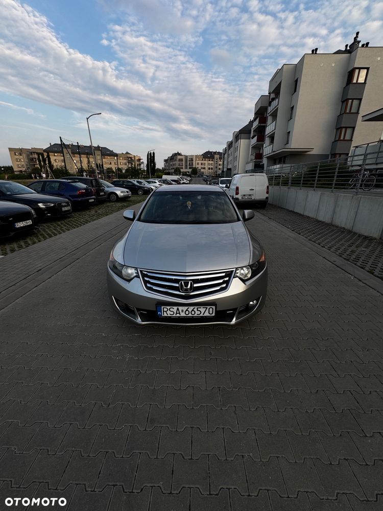 Honda Accord 2.0 Comfort - 2