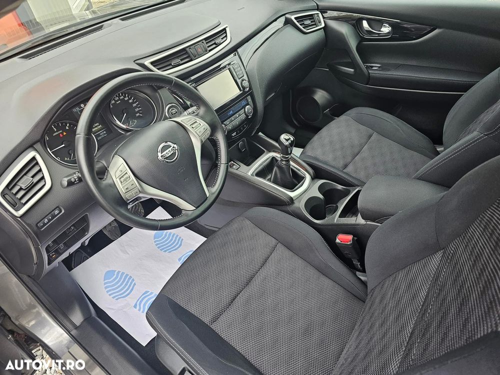 Nissan Qashqai 1.5 DCI Start/Stop Tekna - 8