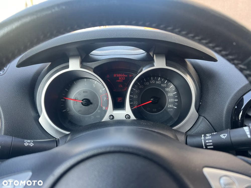 Nissan Juke 1.6 Acenta Xtronic - 11