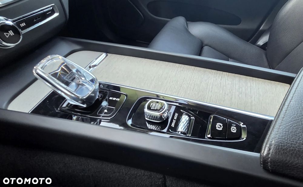 Volvo XC 60 B4 D Geartronic Inscription - 35