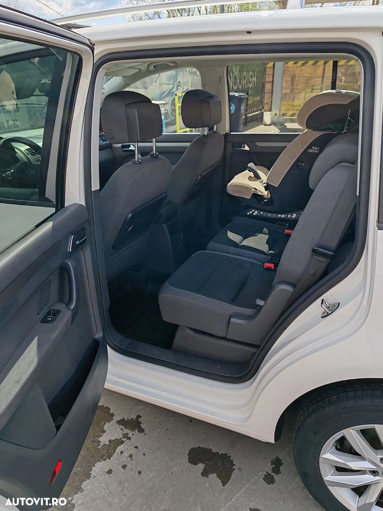 Volkswagen Touran 2.0 TDI DSG Comfortline - 12