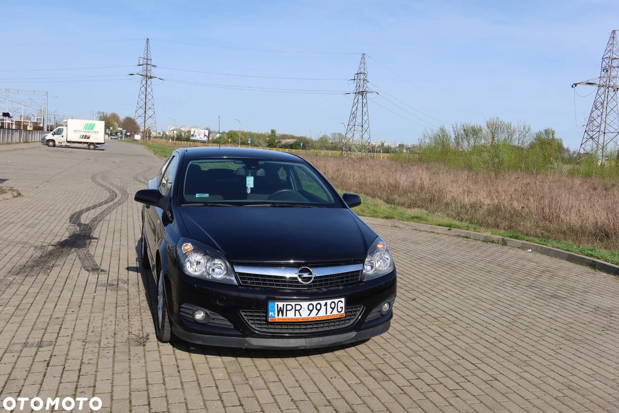 Opel Astra GTC 1.6 - 4