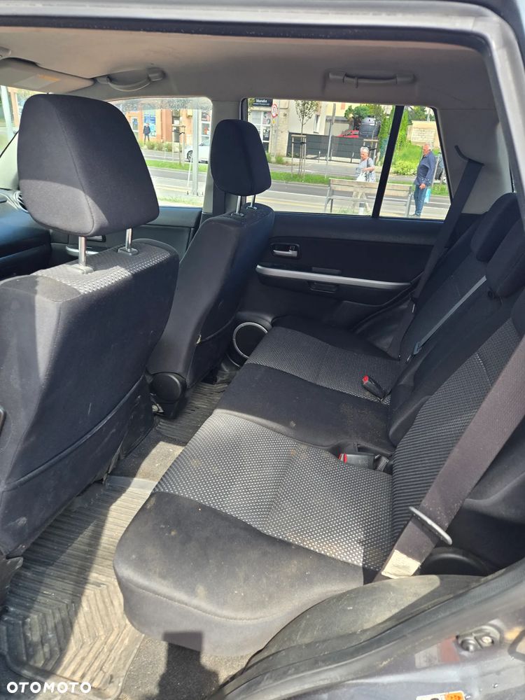 Suzuki Grand Vitara 1.9 DDiS Comfort - 8
