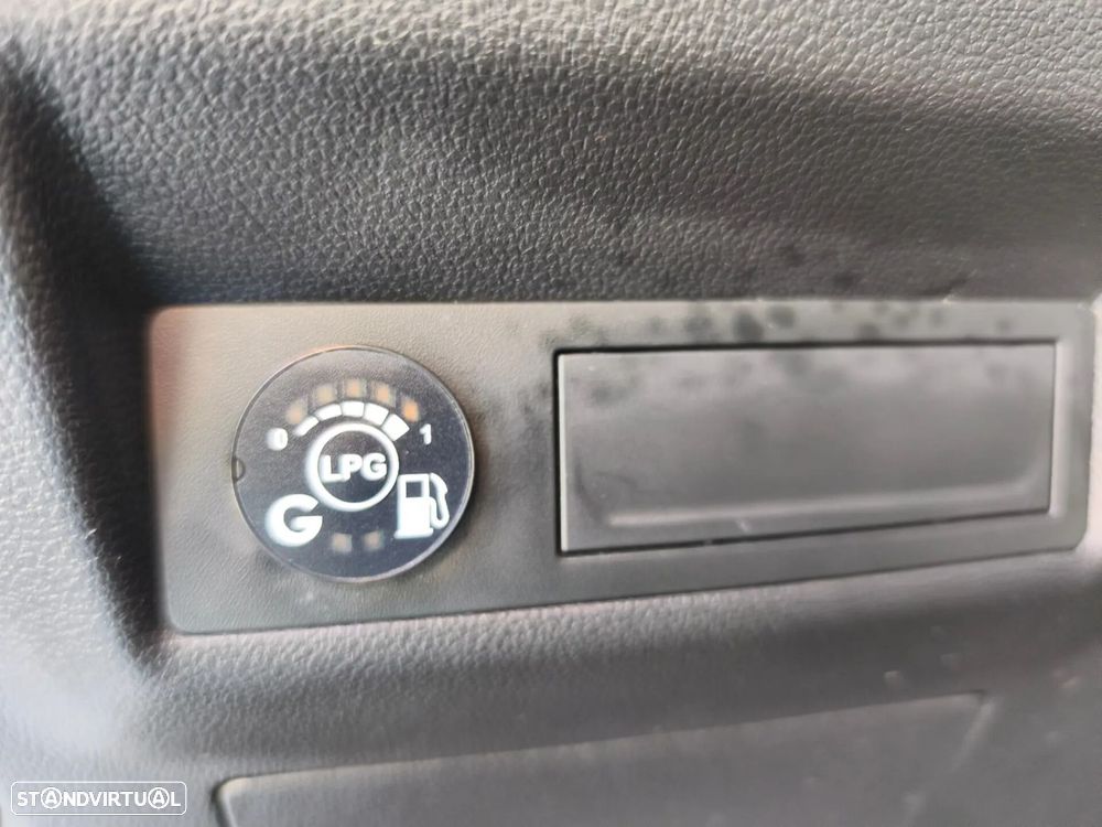 Renault Captur 1.0 TCe Exclusive Bi-Fuel - 10