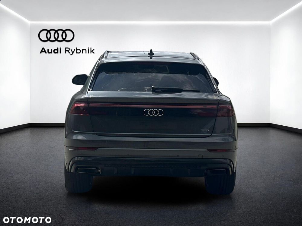 Audi Q8 - 4
